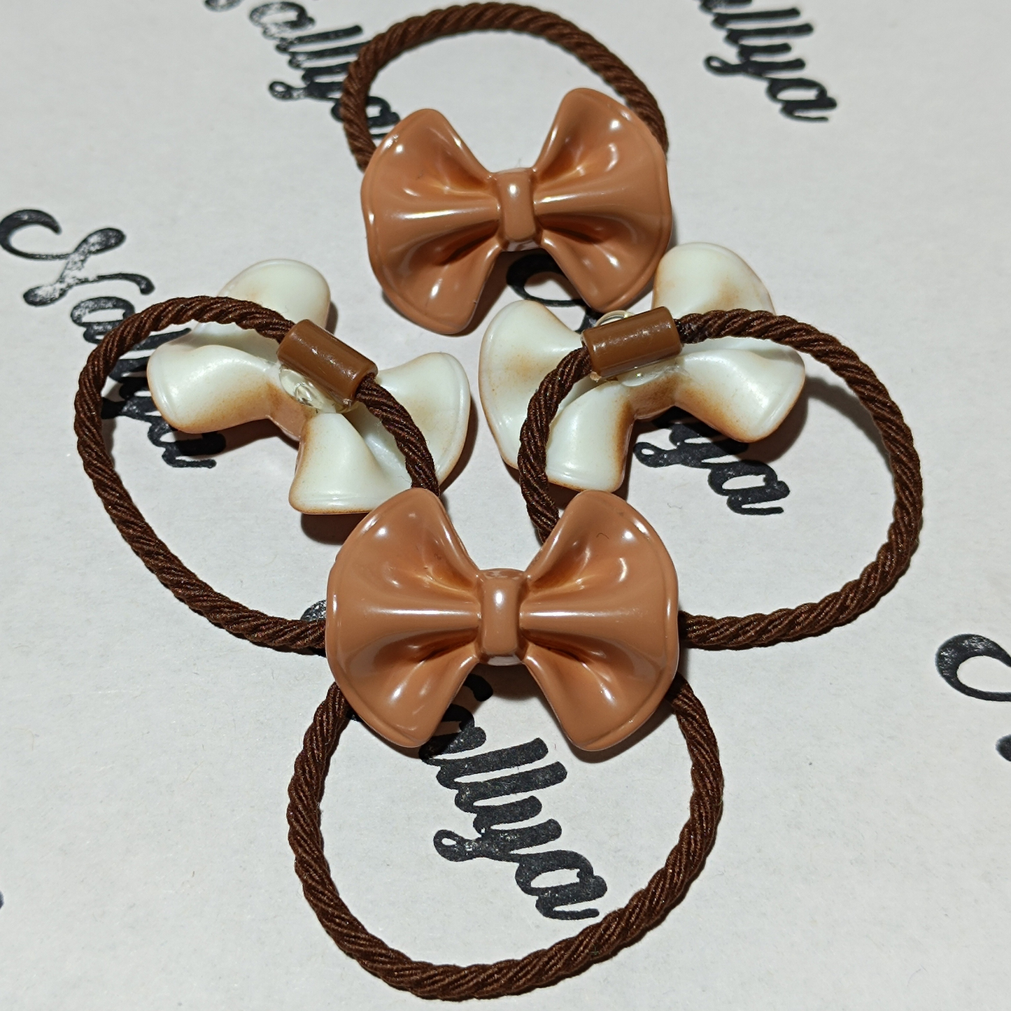 Élastique noeuds marron