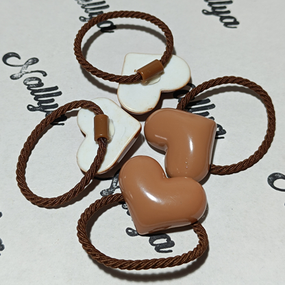 Élastique coeur marron