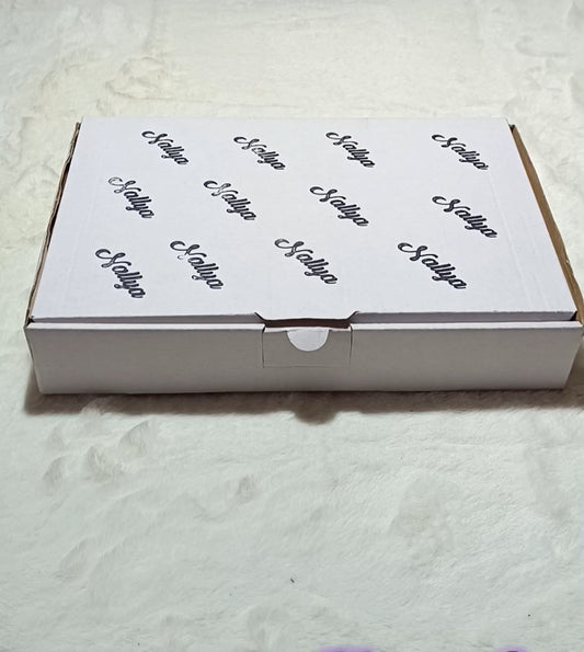 La BOX NALLYA -Edition de janvier ( bleu glacé & argent)